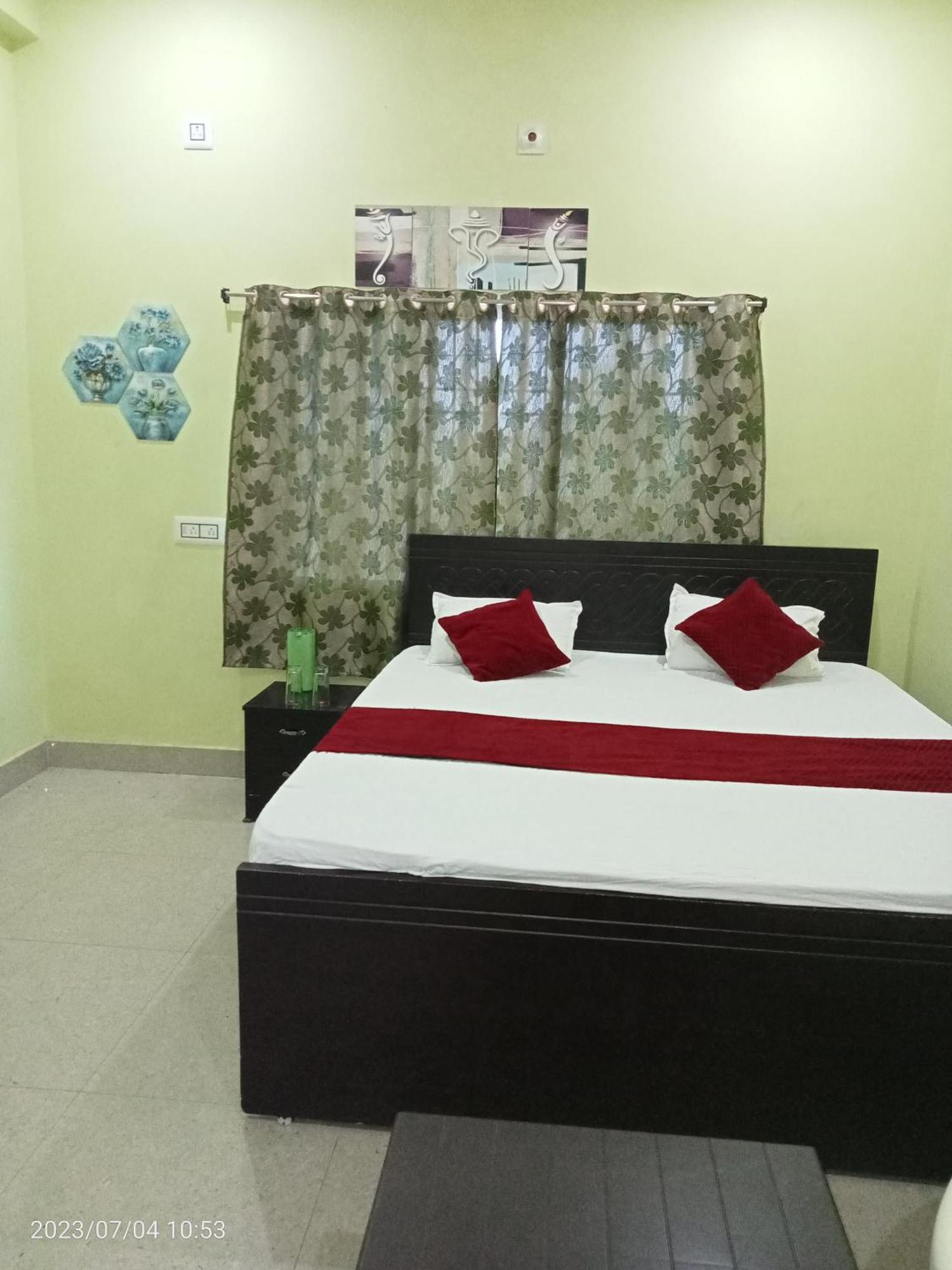 Hotel Narayani Rajgir Room photo